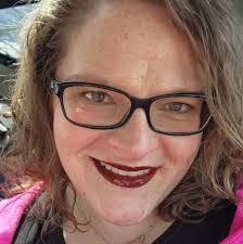 Heidi Ames's Instagram, Twitter & Facebook