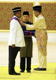 Shafee — used to working from the outside as counsel for. Shafee Terima Gelaran Tan Sri Daripada Agong Semasa Mstar