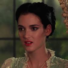 Posted here a few days ago but didn't get many responses. I guess I look  unique (please be nice) : r/Doppleganger