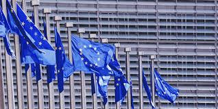 .commissione europea e presieduto dal presidente del consiglio dei ministri, mario draghi, e dalla presidente della commissione europea, ursula von der leyen. Unione Europea Ue