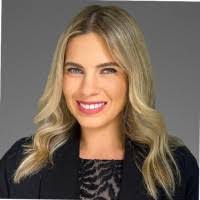 Dara Thomas's Instagram, Twitter & Facebook