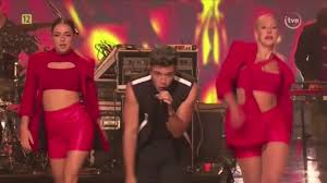 Born on 8 october 1994 in bern, he started his music career by taking part of season 9 of deutschland sucht den superstar, the german edition of pop idol, in 2012. Luca Hanni She Got Me Sopot 2019 Video Dailymotion
