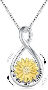 The Ultimate Guide to Personalized Jewelry