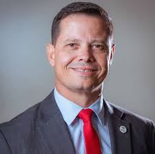 Nelson Neto's Instagram, Twitter & Facebook