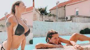 Nun bekommt der comedian einen maulkorb. Immer Sexy Anne Wunsches Witziger Insta Reality Vergleich Promiflash De