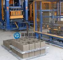 Full Automatic Hydraulic Block Making Machine with Paver Color Feeding  Machine