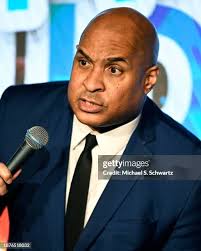 25 Howard Groves Stock Photos, High-Res Pictures, and Images