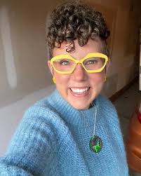 Nerd Fashion... Geek Chic whatever the title I would wear it.