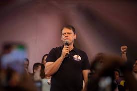 Tarcísio manifesta solidariedade a Marina após hostilidade em SP - 18/08/2026 - Política