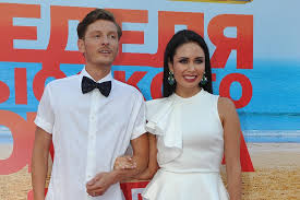 В гостях ляйсан утяшева, павел воля, федор и сергей. Bednaya Lyajsan Opublikovano Komprometiruyushee Foto Pavla Voli