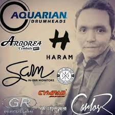 Fans De Carlos Ruiz,Luis Gonzales y Cesar Caballero.