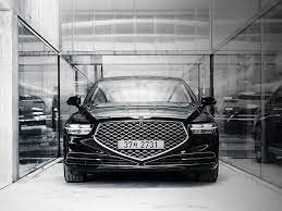 The bad there are a few tech and convenience features that are strangely absent. 2020 Genesis G90 Gets An Extensive Facelift Drive Arabia