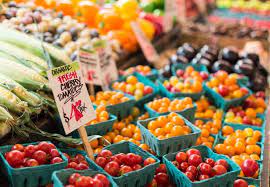 Dupont circle farmers' market stretches itself out every sunday from 9 in the morning til 1 in the it is one of the most vibrant farmers' markets on the entire east coast. A Guide To Dupont Circle S Favorite Farmer S Market The St Gregory Hotel