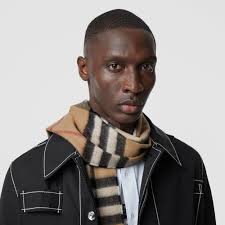 Find great deals on ebay for burberry check giant cashmere scarf. The Classic Check Cashmere Scarf In Archive Beige Burberry United Kingdom