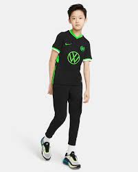 It shows all personal information about the players, including age, nationality. Vfl Wolfsburg 2020 21 Stadium Away Fussballtrikot Fur Altere Kinder Nike De