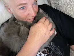 She's beautiful 🩷🤍🫶🤩