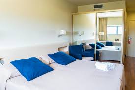 Situé dans un bâtiment pittoresque et rénové en 2015, l'hôtel est basé sur un design moderne et fonctionnel. Hotel Les Torres Sant Esteve Sesrovires Updated 2021 Prices