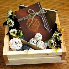 Satu cara kreatif anda boleh menggunakan kayu palet dan akan bersyukur kerana anda memanfaatkannya adalah dengan mengubah suai taman anda. Koleksi Viral Koleksi Idea Dulang Hantaran Dari Kayu Pallet Facebook