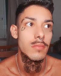 Queria vira um jacaré 🐊 . . . . @lacoste me patrocina #gay #instagay  #hotgay #hotboys