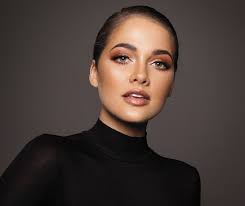 Natasha Muse Phillips"