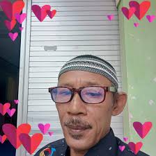 Only a few remaining Willow Bonsai pots here in the shelf! Now marked down  35% OFF! 🏷️ Shop what's left now because we will no longer carry these  after they're gone! 📲