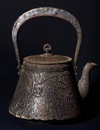 Tetsubin Teapot From The Edo Period Tea Pots Tea Pots Vintage Cast Iron Tea Pot