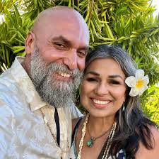 Beto Munoz's Instagram, Twitter & Facebook