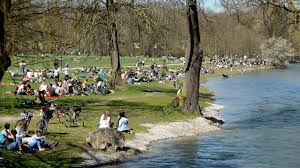 Englischer Garten Munchen In 2020 Munchen Englischer Garten Garten Munchen Englischer Garten