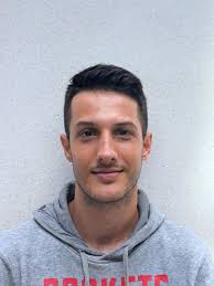 Hello everyone! I am looking for a part time job in a restaurant or in a  hotel. I have worked in restaurants for 3 years as a dishwasher and kitchen  assistant and