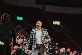 Green Bay's Sundance Wicks is authoring one of college basketball's best  stories