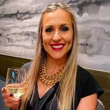 Sarah Atkin's Instagram, Twitter & Facebook