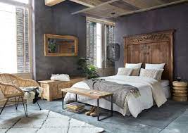 Le panche da giardino in vimini invece sono ideali per essere sistemate in un patio o in una zona coperta. Panca In Legno Riciclato E Metallo Nero Diego Maisons Du Monde