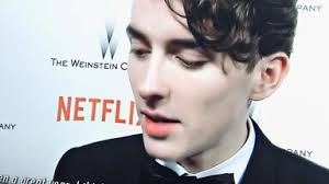 模仿·英音·汤姆·希特勒斯顿】_哔哩哔哩_bilibili