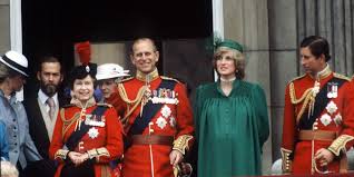 Né en 1921 prince philippe de grèce et de danemark, descendant par sa mère de la reine victoria, le jeune garçon a tout de suite été ballotté aux vents de l'histoire. Le Prince Philip A Ecrit Des Lettres De Soutien A Diana Lorsque Le Prince Charles L A Quittee Marie Claire