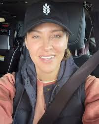 Tami Marshall's Instagram, Twitter & Facebook