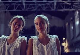 Dokonce ji doprovázel i na letošní předávání českých lvů. Eliska Krenkova Filmy Clanky Fotky Informuji Cz