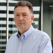 Kerry Wray's Instagram, Twitter & Facebook