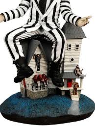 Technically, this book is suitable for children as young as 6 years old but i doubt that most would completely understand it at that age. Beetlejuice Head Knocker Bobble Head Tim Burton S Beetlejuice 20 Cm