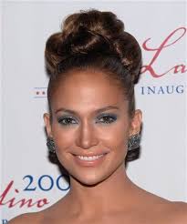 Most often, bun hairstyles are performed on long hair. Gorgeous Hair And Make Up Jennifer Lopez Hair Hairstyle Hair Styles