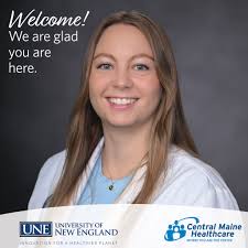 👋 Welcome, UNE COM Class of 2027! We're so excited to welcome CMMC's  Family Medicine Residency's newest group of third-year medical students  from the University of New England College of Osteopathic Medicine.