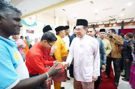 Aidilfitri 2019, 1st time jumpa @edy_edryan di hariraya rumah terbuka. Anwar Ibrahim No Twitter Menghadiri Majlis Rumah Terbuka Aidilfitri Negeri Sembilan Di Dewan Majlis Perbandaran Seremban Alhamdulillah Kehadiran Warga Dari Pelbagai Kaum Dan Lapisan Masyarakat Turut Memeriahkan Suasana Https T Co Fpw5tmuc35