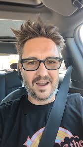 This morning's bedhead is pulling it off ... sort of.