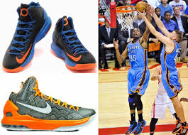 To keep his feet comfortable during games, he wears. Kevin Durant Shoes Gallery Kd Visual History Timeline Buying Guide