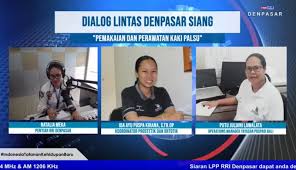 Come in, learn the word translation palsu and add them to your flashcards. Nusabali Com Puspadi Bali Produksi Hingga Rawat Kaki Palsu Peyandang Disabilitas