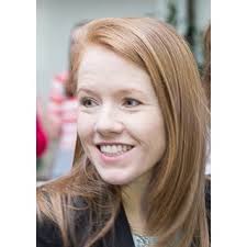 Betsy Yates's Instagram, Twitter & Facebook