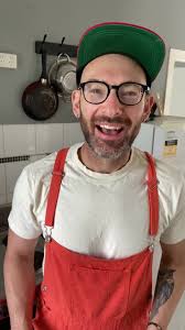 How to make pancakes! All you need is milk, flour and and egg! #pancakes  #pancakeday #shrovetuesday #cooking #kitchen #milk #flour #eggs #easy  #recipes #recipe The #song I was #singing in the middle ...