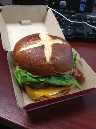 Wendy S Pretzel Bacon Cheeseburger Review Fast Food Geek