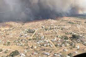 Se calcula que son entre 80 y 90 las viviendas alcanzadas por el fuego este miércoles. Ab7xadrqqlbeem