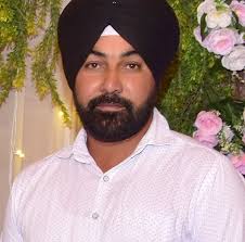 Davinder Hayer is with Amanpreet Hehar.