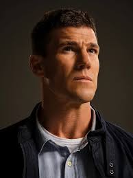 How Austin Stowell Leaned Into Personal Tragedy to Embody Young Gibbs for  'NCIS: Origins'